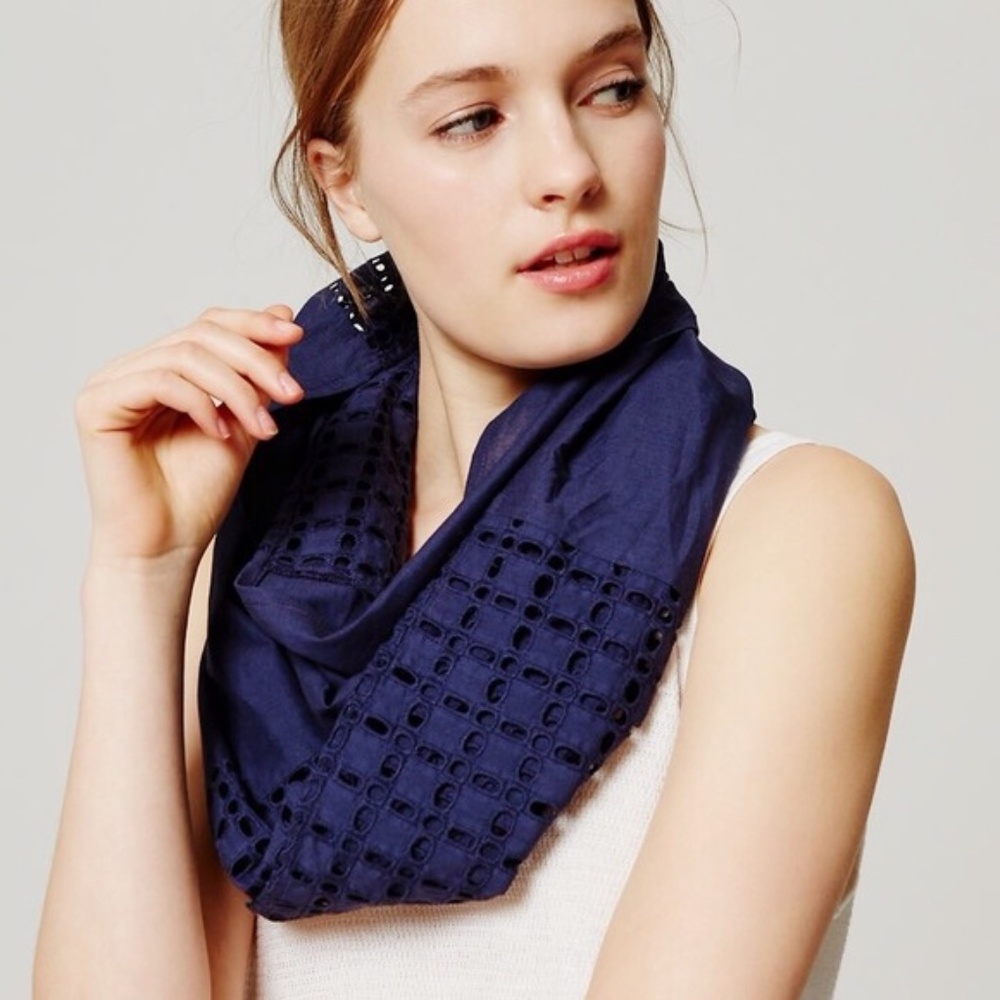 Loft Eyelet Cotton Infinity Scarf - o/s